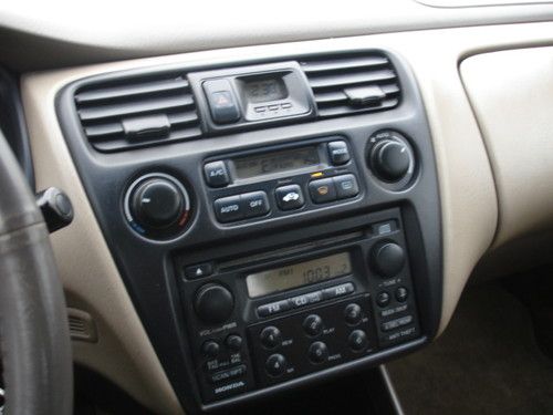 1998 Honda Accord EX Sedan 4-Door 3.0L, Automatic,Leather,Sunroof,Alloy Wheels, image 17