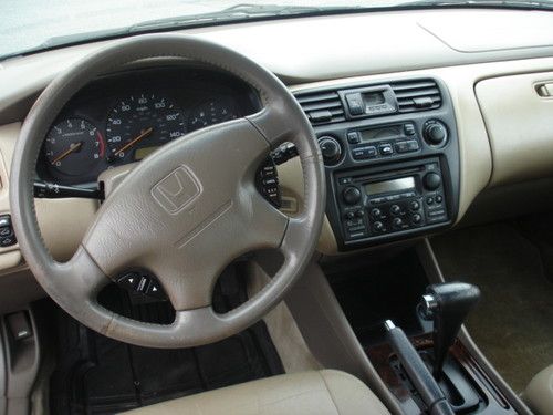 1998 Honda Accord EX Sedan 4-Door 3.0L, Automatic,Leather,Sunroof,Alloy Wheels, image 20