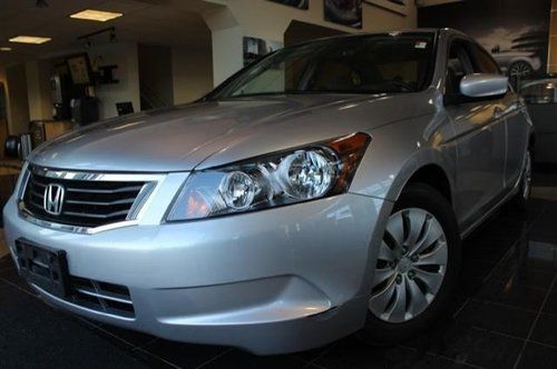 2008 honda accord sdn low miles !