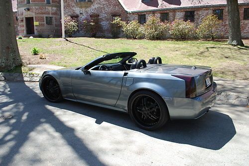 2004 cadillac xlr base convertible 2-door 4.6l