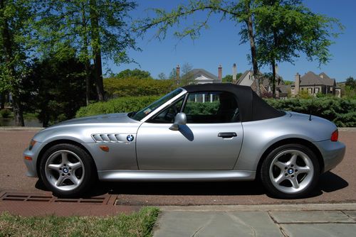 1998 bmw z3 roadster convertible 2-door 2.8l