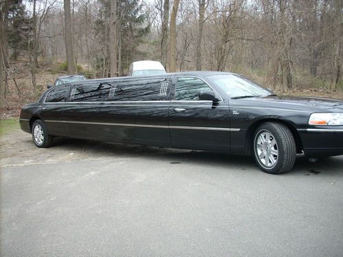 2007 LINCOLN TOWN CAR STRETCH 120