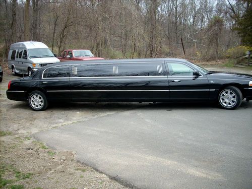 2007 LINCOLN TOWN CAR STRETCH 120