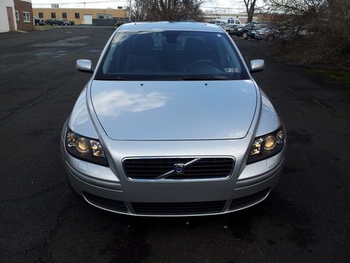 2004, great condition,2.4i,drive safely,19-27mpg,fully loaded,service records!!!
