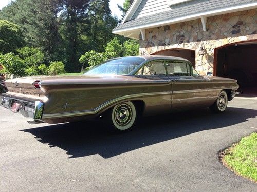 1960 oldsmobile ninety-eight bubbletop coupe