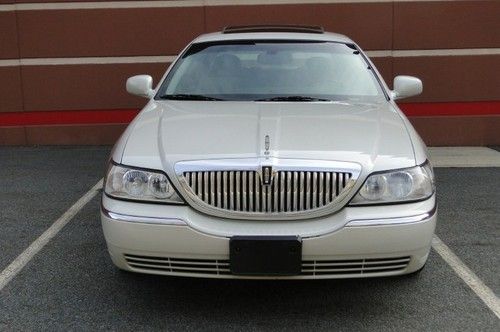 2005 lincoln town car signature ltd 1 owner warranty full load navigation sunroo