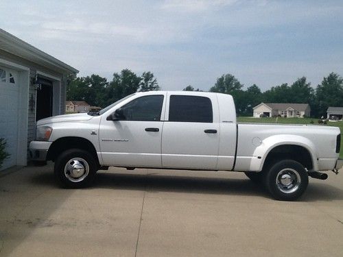 Clean texas truck. well taken care of. 4x4 high output cummins.