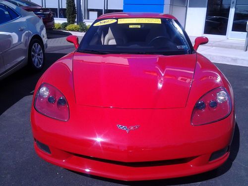 2007 Chevrolet Corvette 2-Door 6.0L, MANUAL!! GARAGE KEPT IMMACULATE, image 2