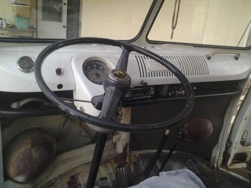 1964 Volkswagen bus sundial walk-thur, image 12