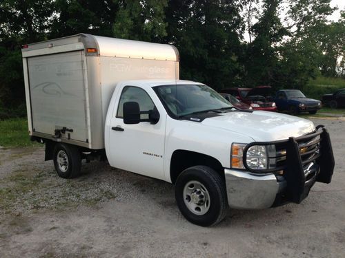 2009 chevrolet silverado 2500hd 6.0 w/ custom box truck -opens on both sides