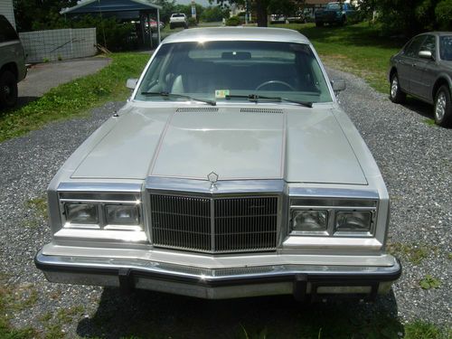 1983 chrysler new yorker %th avenuw