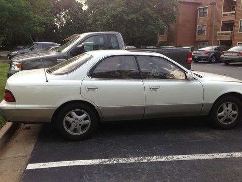 1996 lexus es300 base sedan 4-door 3.0l