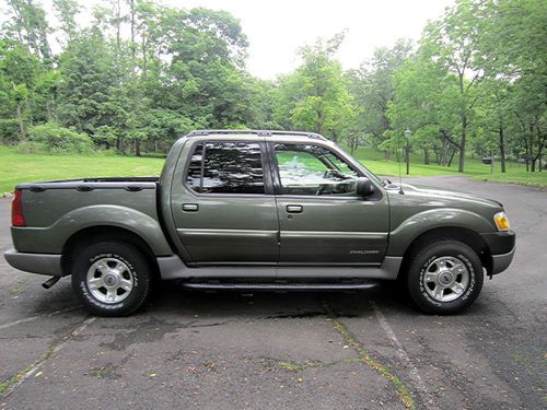 2001 ford explorer sport trac base sport utility 4-door 4.0l...no reserve