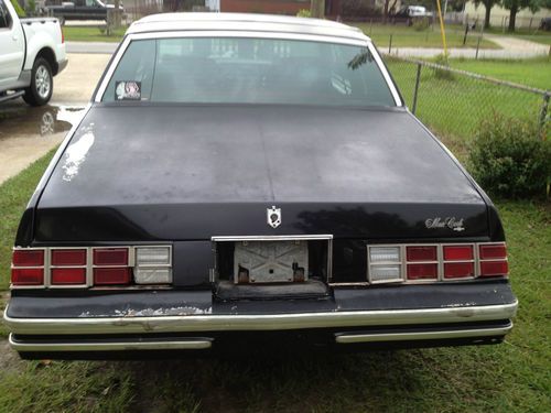 1980 Chevrolet Monte Carlo Landau Coupe 2-Door 3.8L, image 2