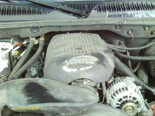 2002 GMC Yukon SLE Sport Utility 4-Door 5.3L, image 6