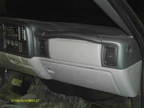 2002 GMC Yukon SLE Sport Utility 4-Door 5.3L, image 8
