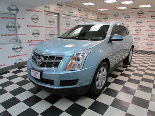 2011 cadillac srx all wheel drive, low miles, light blue on tan, leather, navi