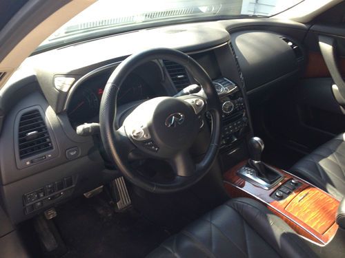 2010 Infiniti FX35 Base Sport Utility 4-Door 3.5L, image 9