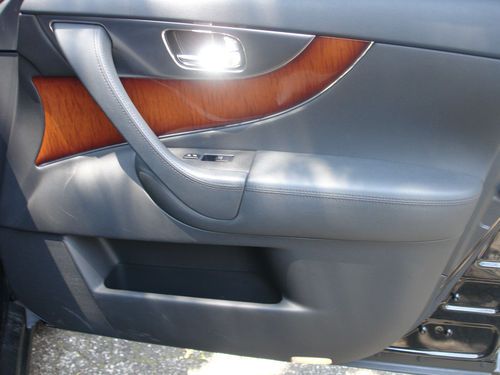 2010 Infiniti FX35 Base Sport Utility 4-Door 3.5L, image 18