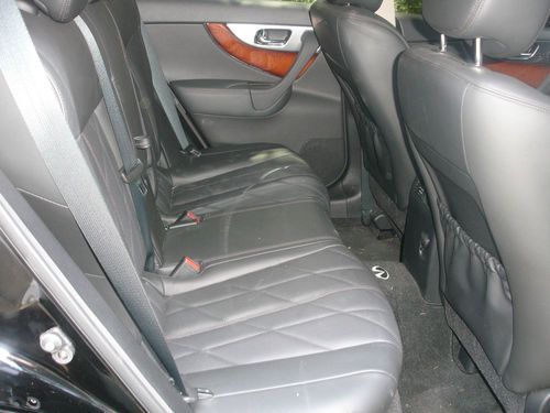 2010 Infiniti FX35 Base Sport Utility 4-Door 3.5L, image 20