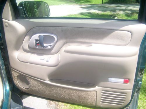 1999 Chevrolet Tahoe LT 4 Wheel Drive 4 Door, US $2,500.00, image 6