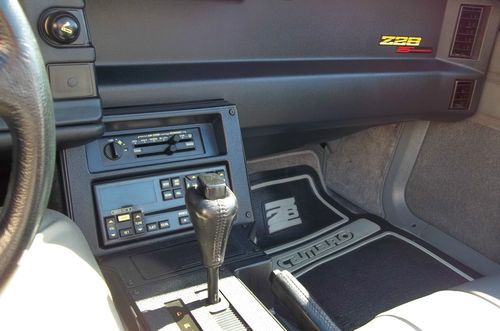 1992 Chevrolet Camaro Z28 Convertible 2-Door 5.0L, US $13,999.00, image 18