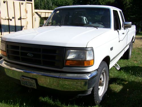 1995 ford long bed.1/2 ton, tow package, and 5th wheel hook up inside bed