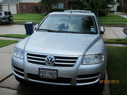 2004 volkswagen vw touareg  v10 tdi (heated seats, sunroof, parktronic, leather)