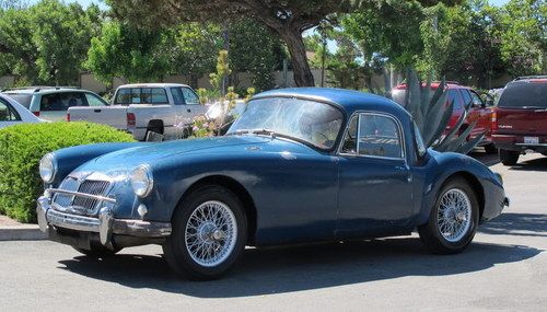 Mga fixed-head coupe cal plates excellent original floors/gaps 40-year barn find