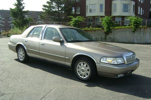 2006 mercury grand marquis v8 auto leather clean one owner! low miles 44k! nr!!