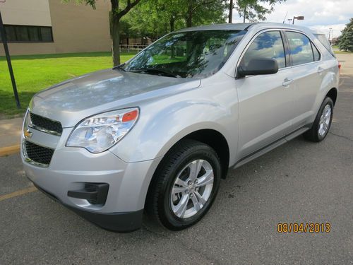 2012 chevrolet equinox ls sport utility 4-door 2.4l  7230 miles low reserve