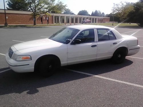 2000 ford crown victoria police interceptor sedan 4-door 4.6l great donor car