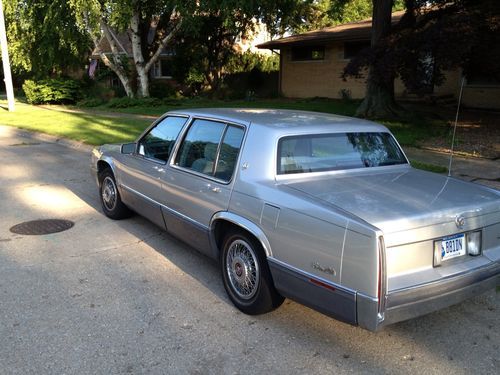 1990 cadillac deville base sedan 4-door 4.5l