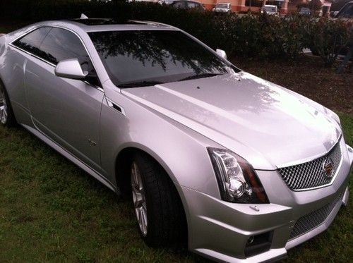 2011 cadillac cts v coupe 2-door 6.2l