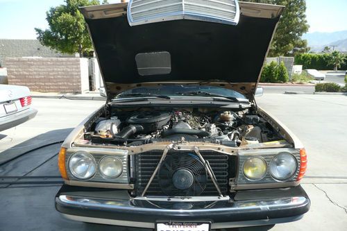 1984 Mercedes Benz 300TD W123 Station Wagon with Chrome Roof Luggage, image 2