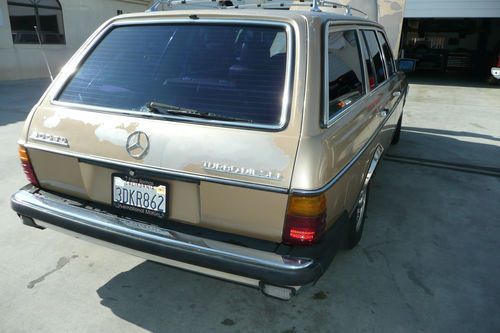 1984 Mercedes Benz 300TD W123 Station Wagon with Chrome Roof Luggage, image 4