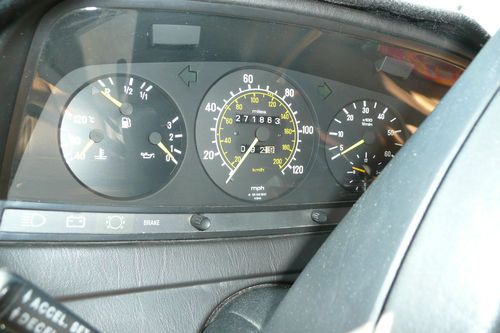 1984 Mercedes Benz 300TD W123 Station Wagon with Chrome Roof Luggage, image 7