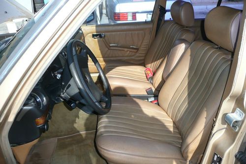 1984 Mercedes Benz 300TD W123 Station Wagon with Chrome Roof Luggage, image 8