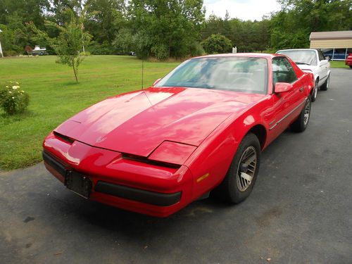 1986 pontiac firebird coupe low miles good condition