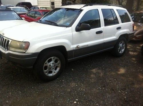 2002 jeep grand cherokee laredo 4x4 many new parts, no rust clean in and out