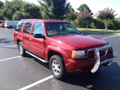 2000 cadillac escalade- great condition