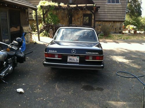 Mercedes-Bens 300 D Diesel 1984, image 3