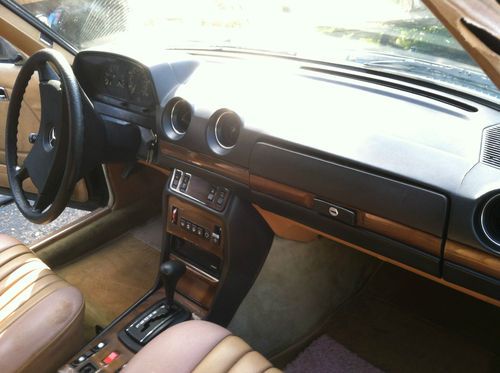 Mercedes-Bens 300 D Diesel 1984, image 5