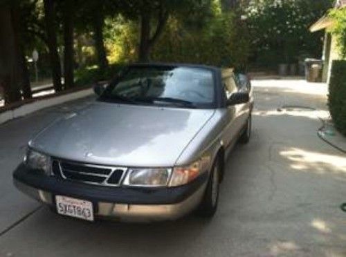 Saab 900 convertible