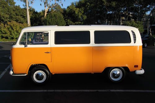 1971 Bus/Type 2/Transporter, Nearly Full Restoration, Sunroof, Vent Windows, image 3