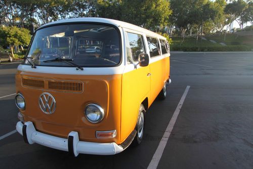 1971 Bus/Type 2/Transporter, Nearly Full Restoration, Sunroof, Vent Windows, image 4