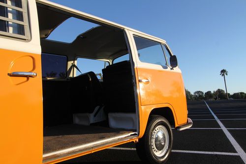 1971 Bus/Type 2/Transporter, Nearly Full Restoration, Sunroof, Vent Windows, image 8