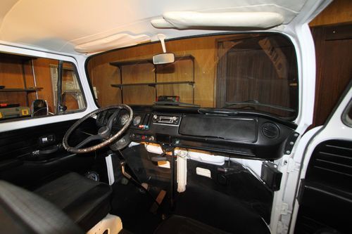 1971 Bus/Type 2/Transporter, Nearly Full Restoration, Sunroof, Vent Windows, image 15