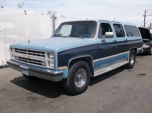 1986 chevy suburban, no reserve