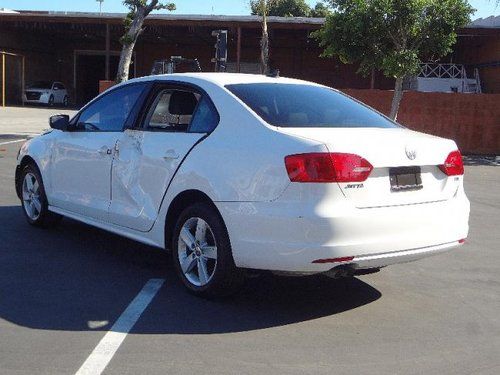2012 Volkswagen Jetta TDI Sedan Damaged Salvage Economical Priced to Sell L@@K!, US $9,950.00, image 3